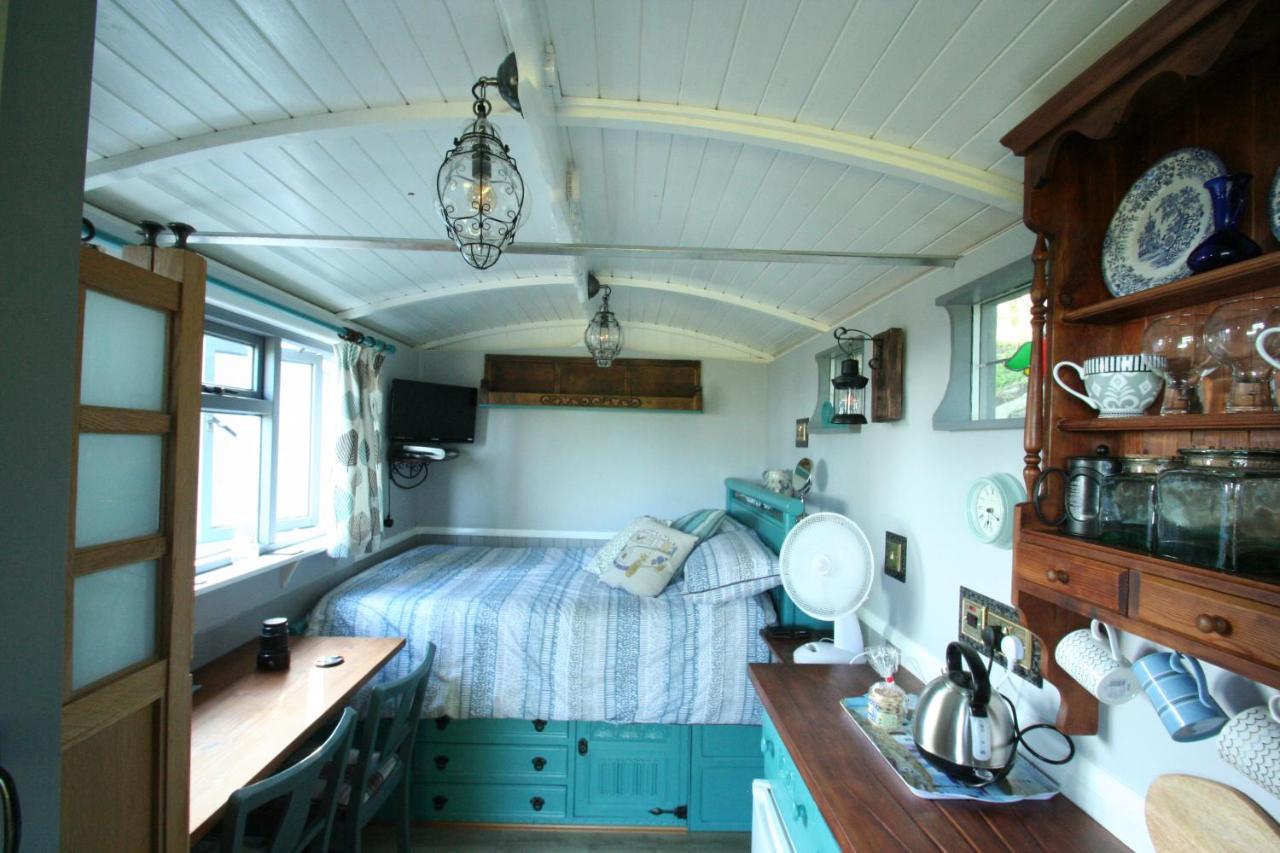 Ferienwohnung Bronllys Farm Coastal Self-Catering Llanelli Exterior foto